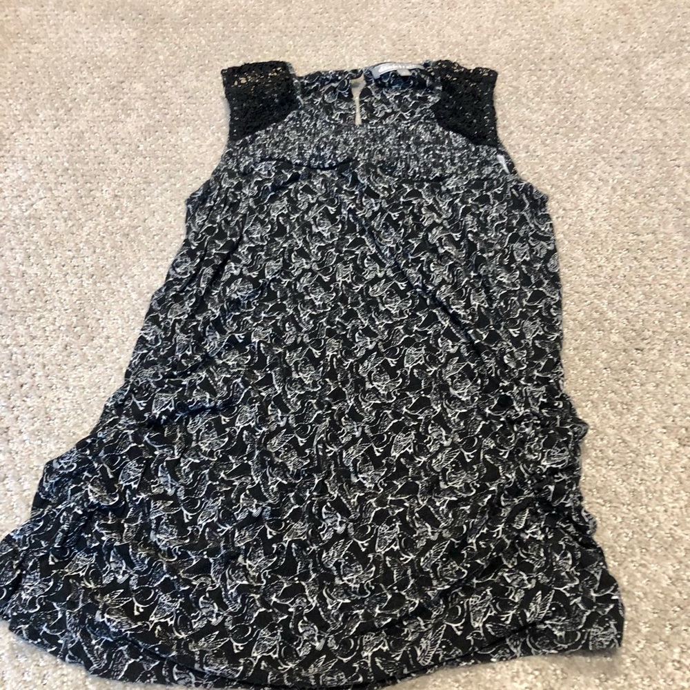 Sleeveless Maternity Shirt